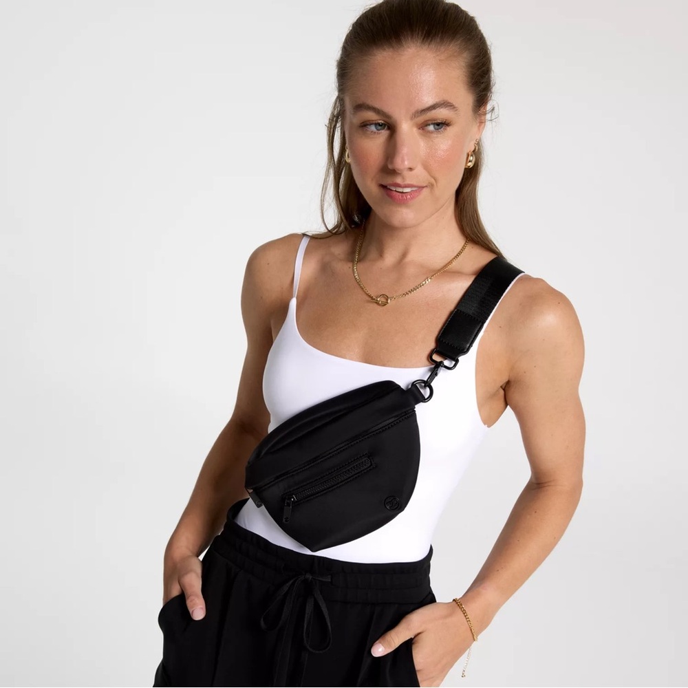 NWT CALIA Women's Journey Belt Bag Black Waist Bags Fanny Packs